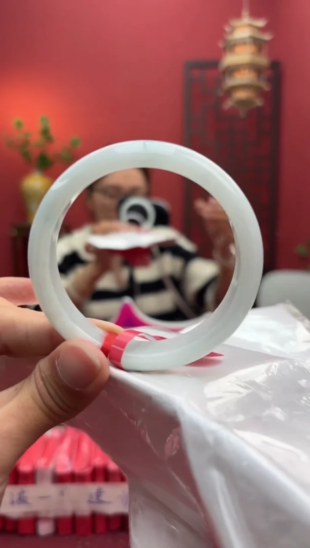 未镶嵌手镯翡翠翡翠手镯18