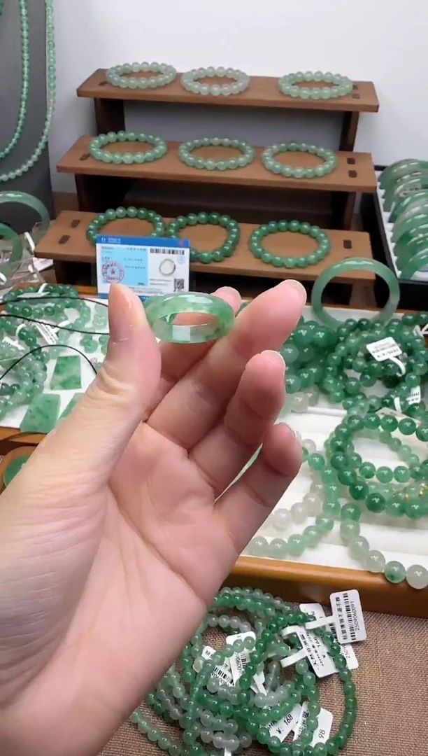 未镶嵌石英质玉戒指天然非洲翠戒指