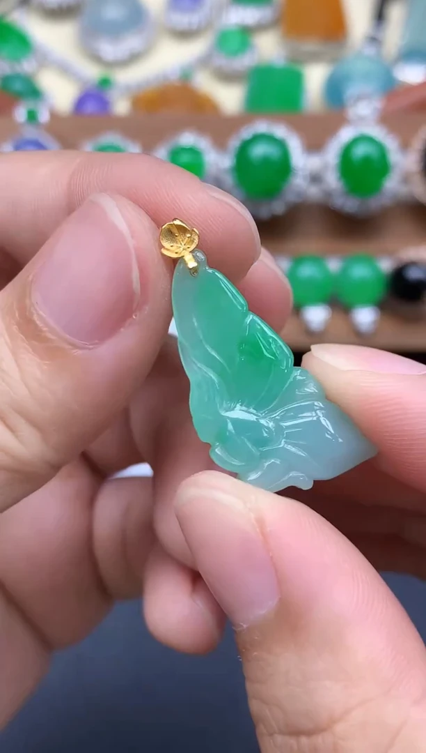 颈饰18K金镶嵌翡翠156-中国好珍宝