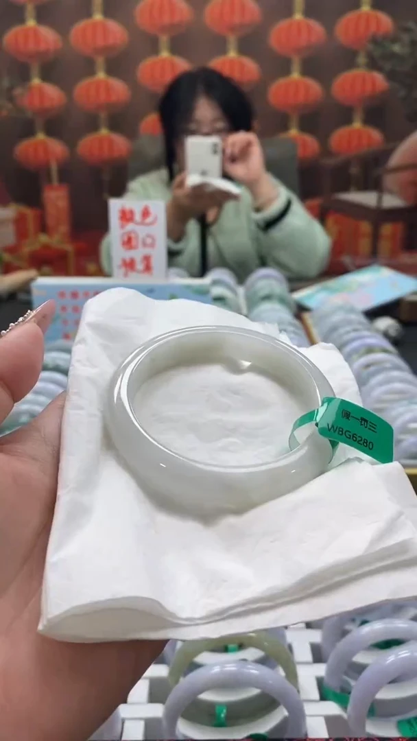 【闪购商品】翡翠手镯未镶嵌00003170