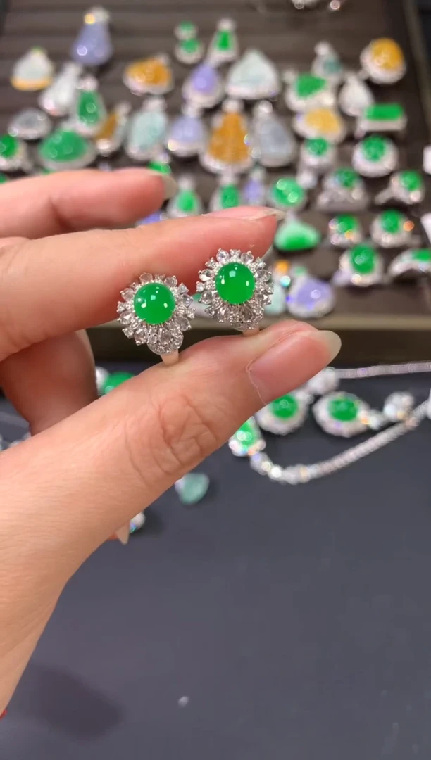 【闪购商品】翡翠耳饰未镶嵌A694|18800