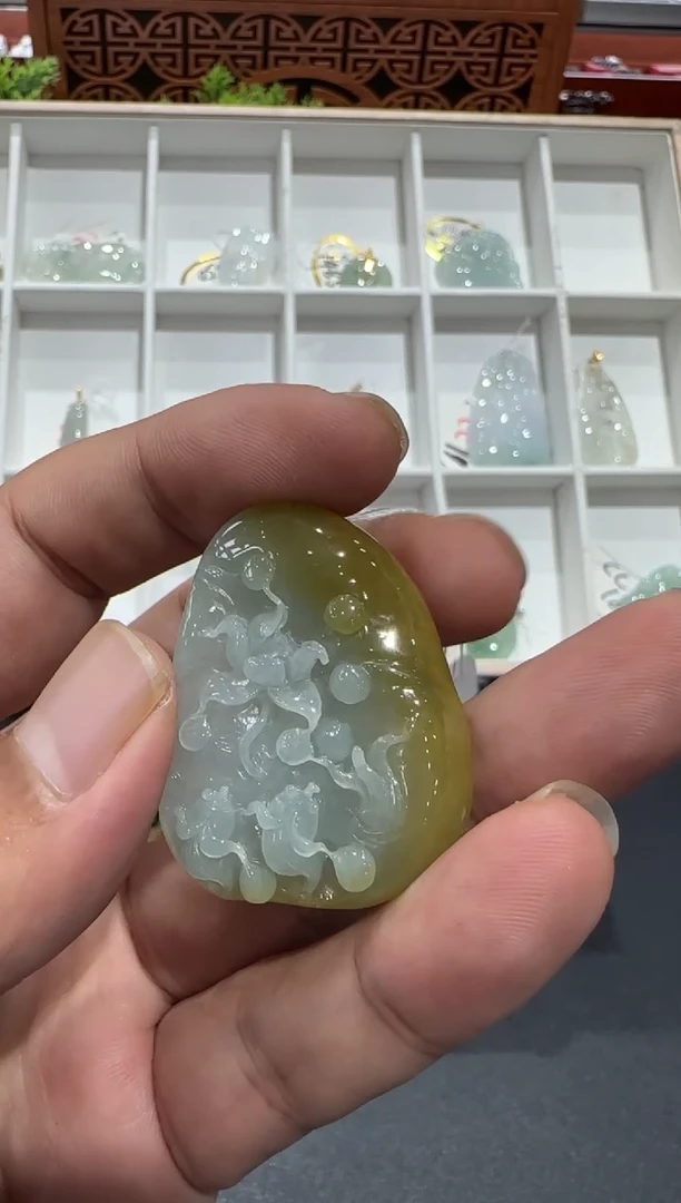 未镶嵌挂件翡翠A货翡翠多样性孤品