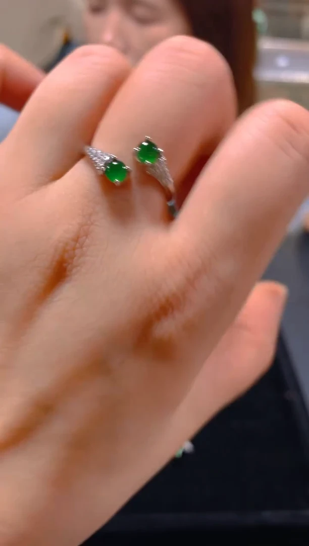 未镶嵌戒指翡翠多样性发一