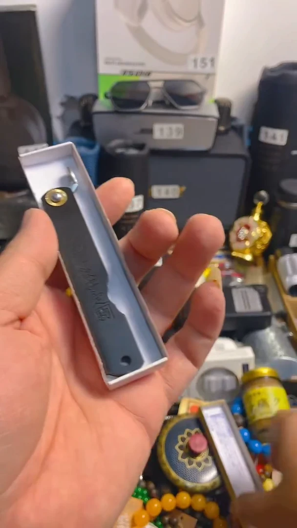 瓷片闪购商品 如图所示
