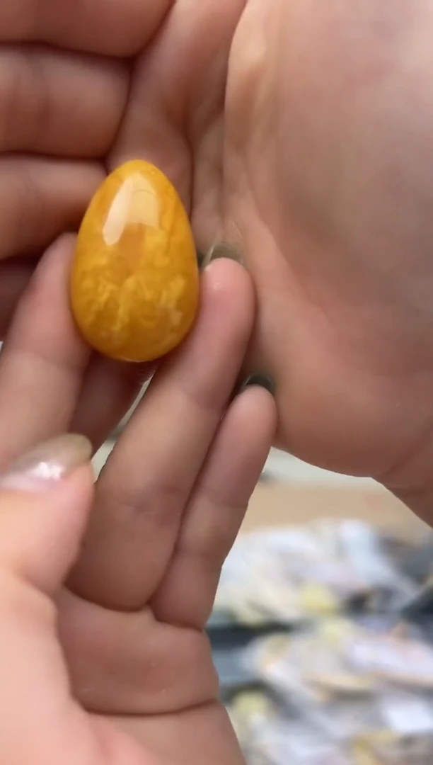 未镶嵌蜜蜡裸石蜜蜡吊坠