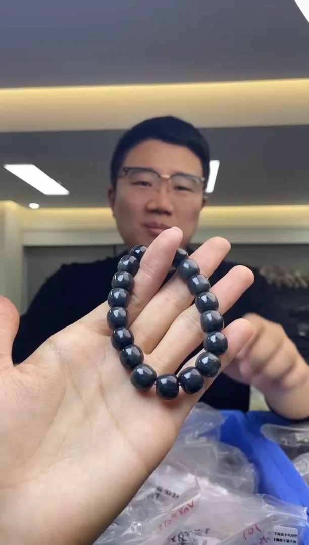 【闪购商品】和田玉`未镶嵌多样性发一件