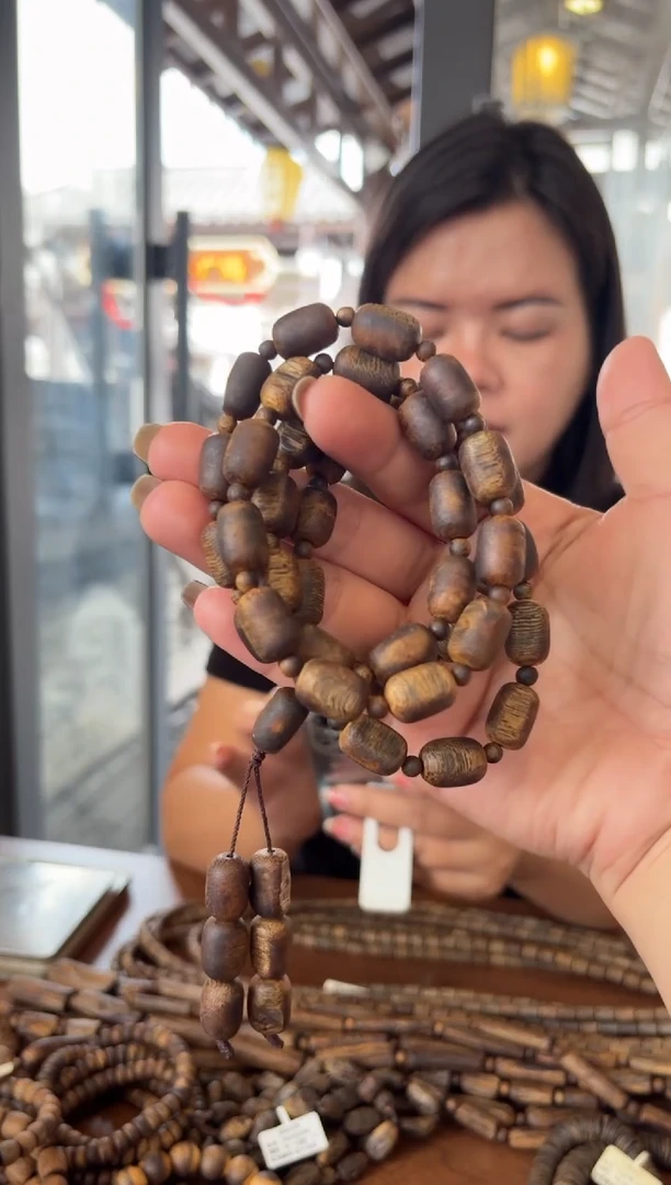 沉香手串卡1.0/35克汝湖留疤多样性发货一条