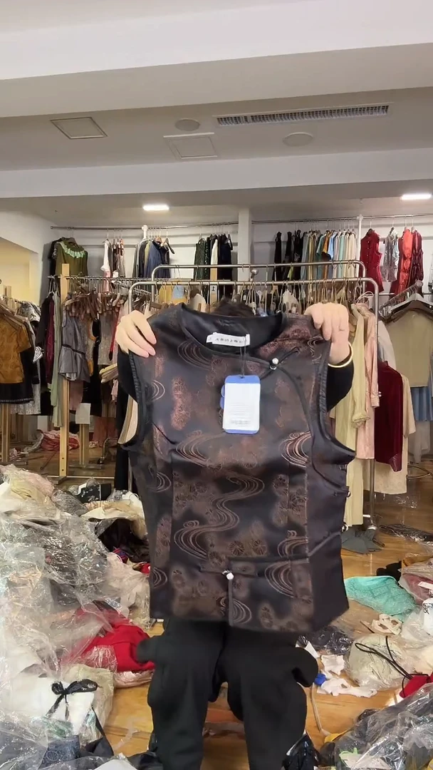 XL码  120-135马甲