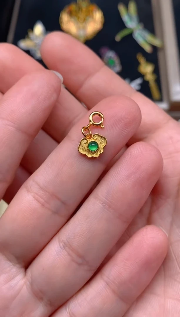 【闪购商品】翡翠吊坠(不含链)银S925镶嵌万能扣