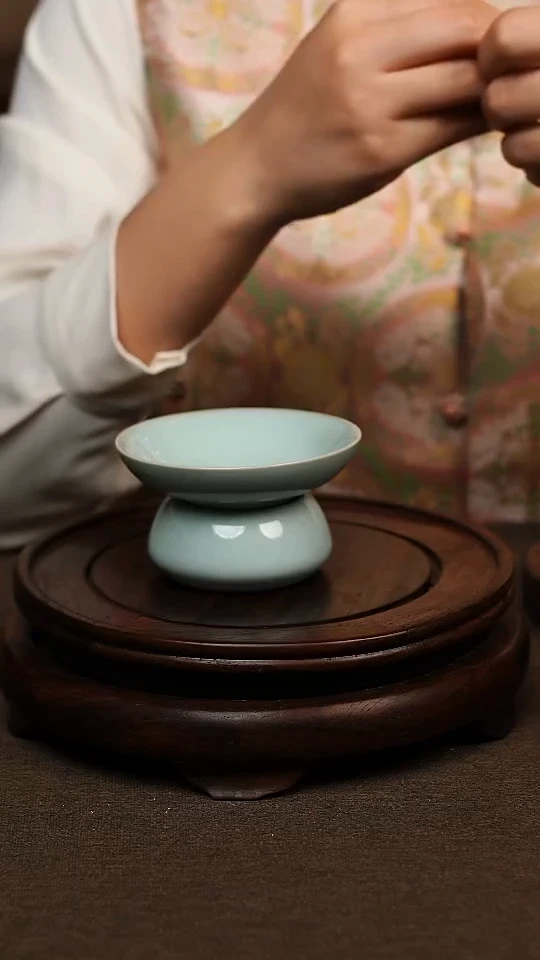 瓷片天青色斗笠茶漏 微瑕 不带礼盒