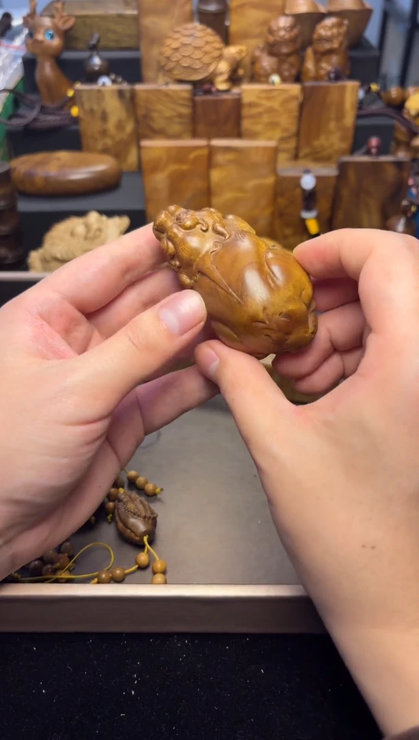 【闪购商品】楠木（金丝楠）其他貔貅雕件39