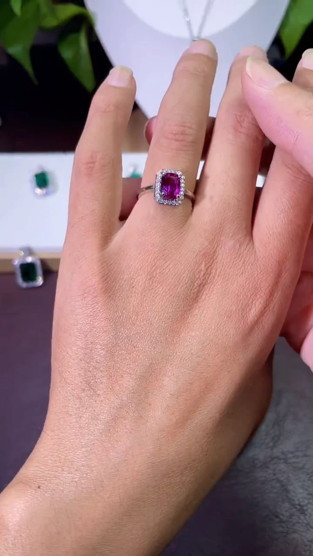合金合成钻石紫红宝戒指