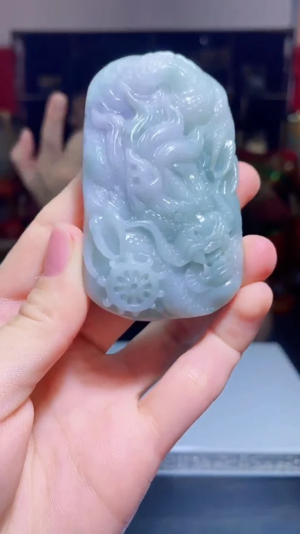 【闪购商品】翡翠吊坠(不含链)未镶嵌Q18