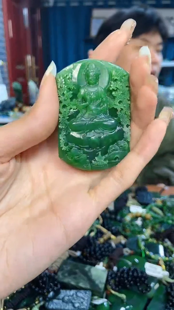 未镶嵌和田玉挂件1