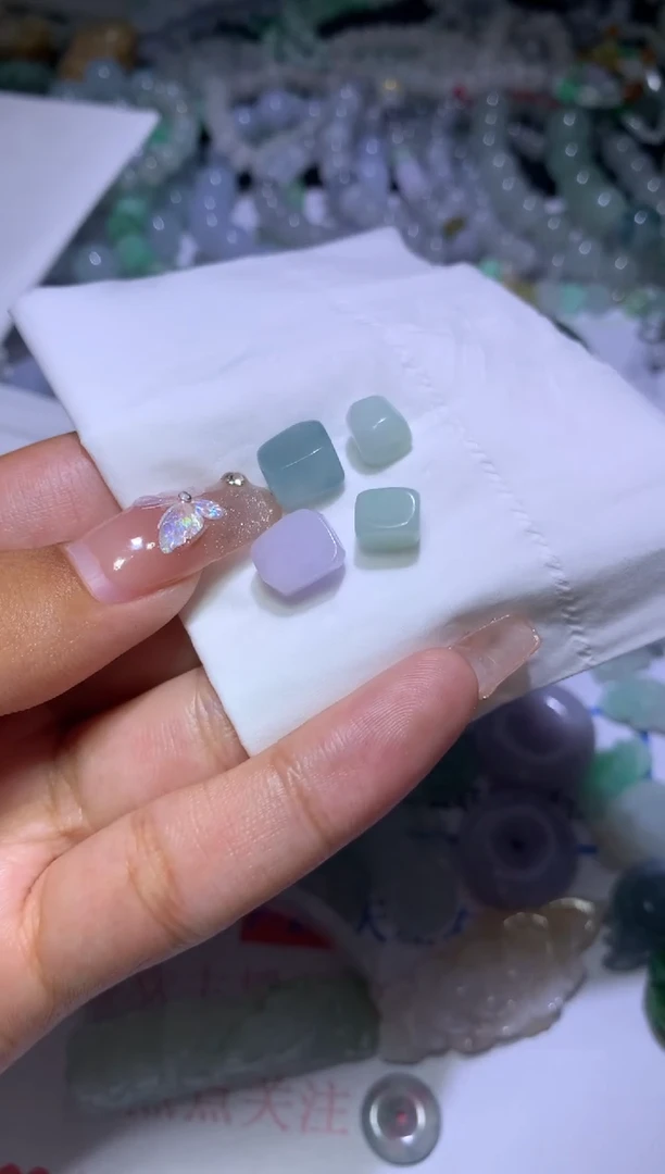 【闪购商品】翡翠挂件未镶嵌CXX004214