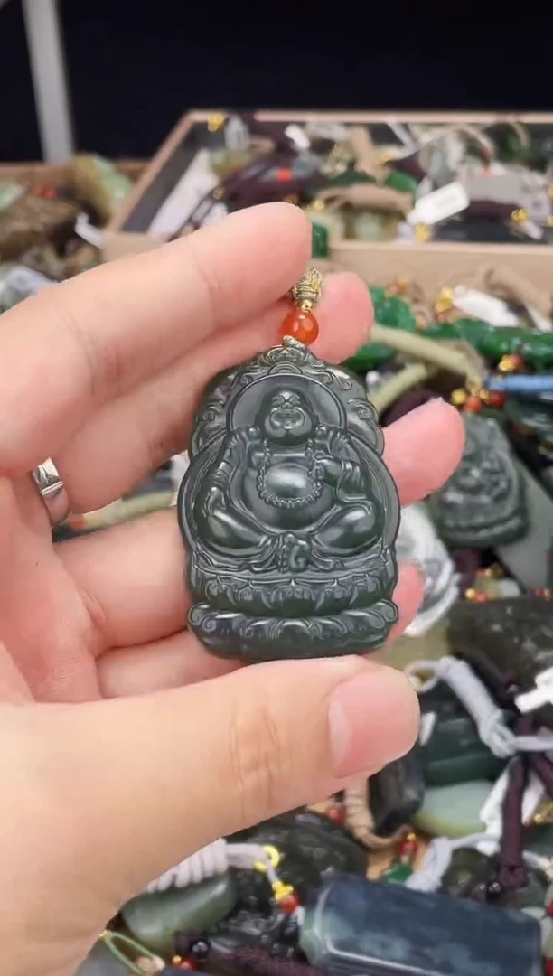 颈饰未镶嵌和田玉1