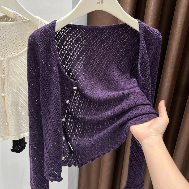 紫色轻奢珍珠扣针织开衫女外搭2025新款薄款披肩短上衣小香风外套