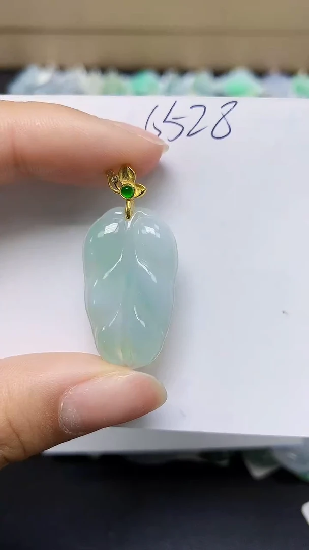 翡翠未镶嵌颈饰天然缅甸翡翠A货