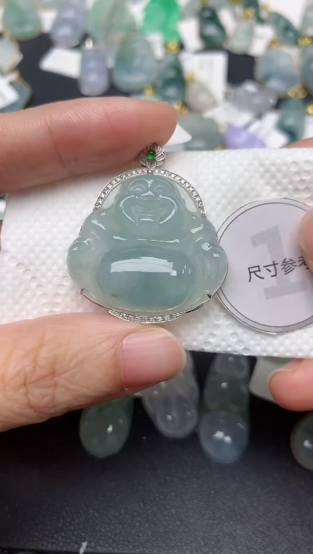 颈饰18K金镶嵌翡翠天然缅甸A货翡翠