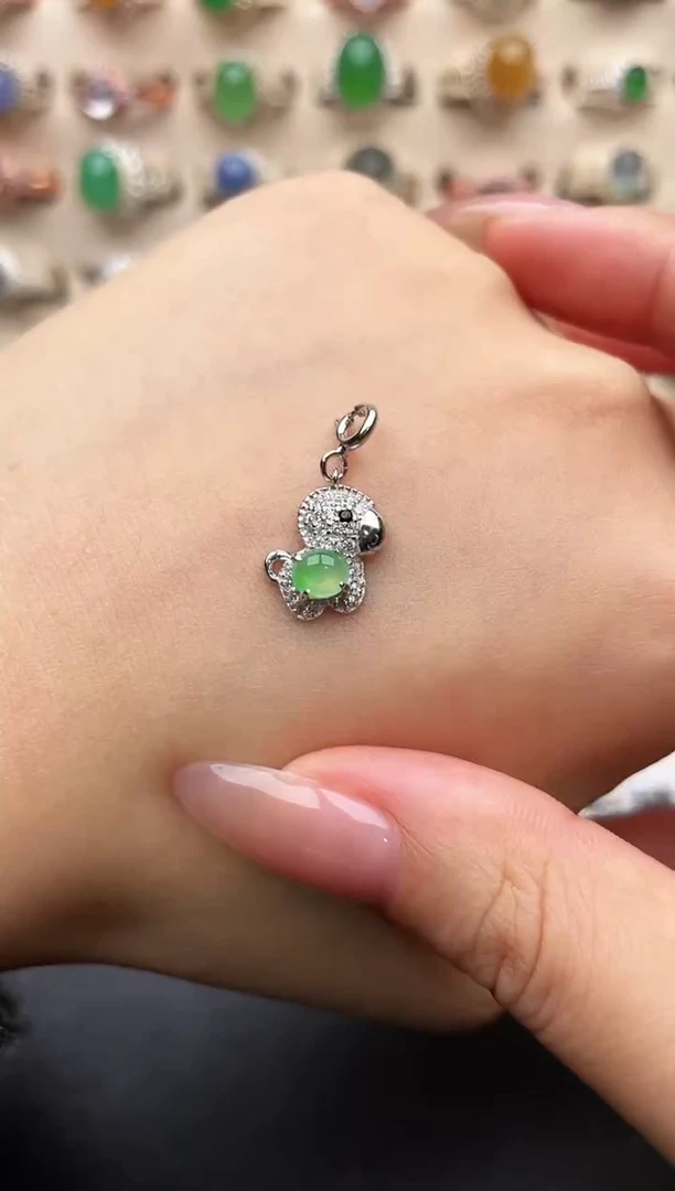 未镶嵌戒指翡翠一物一证一礼盒