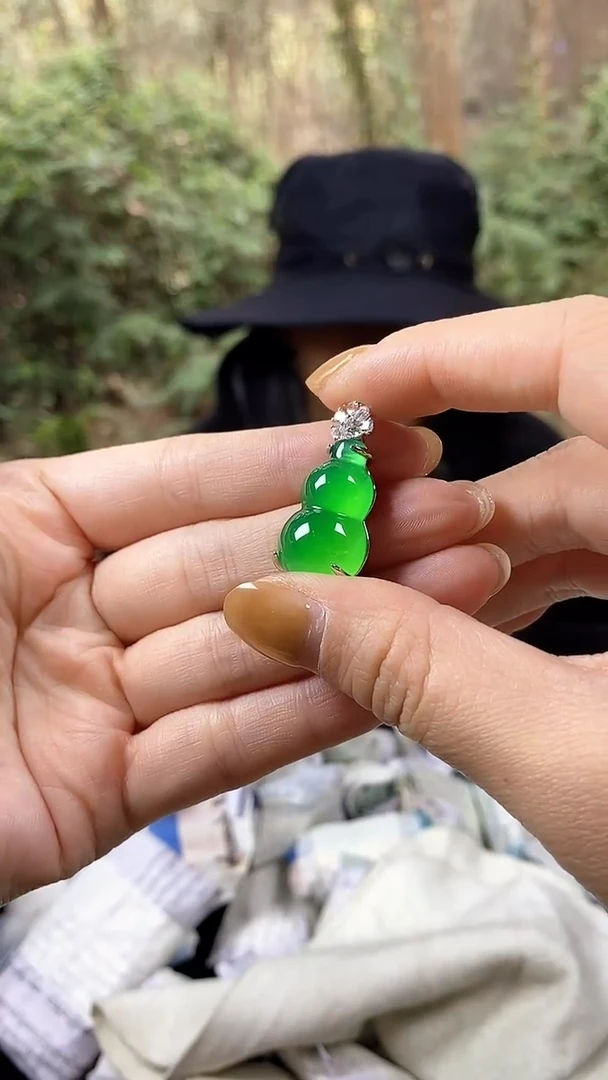 满色吊坠 所见即所得！！