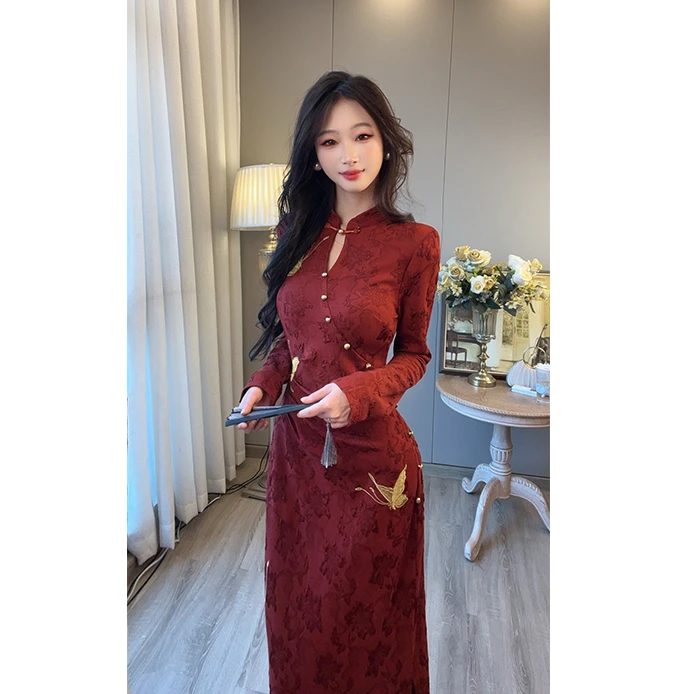 新中式复古国风改良旗袍连衣裙女2025秋冬新款红色气质显瘦长裙子