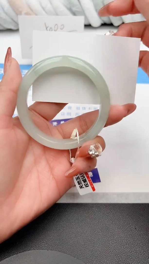 【闪购商品】石英质玉手镯未镶嵌z44-PA-58.8