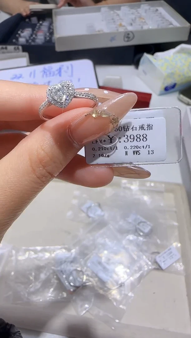 18K金镶嵌戒指/指环钻石3270