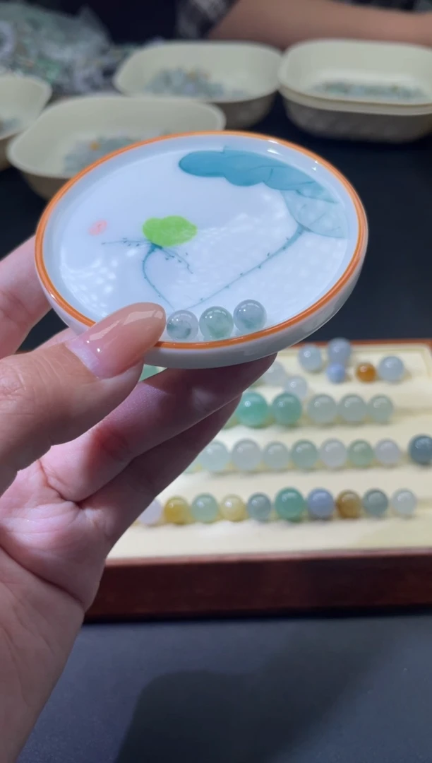 未镶嵌定制翡翠自*翡翠毛货