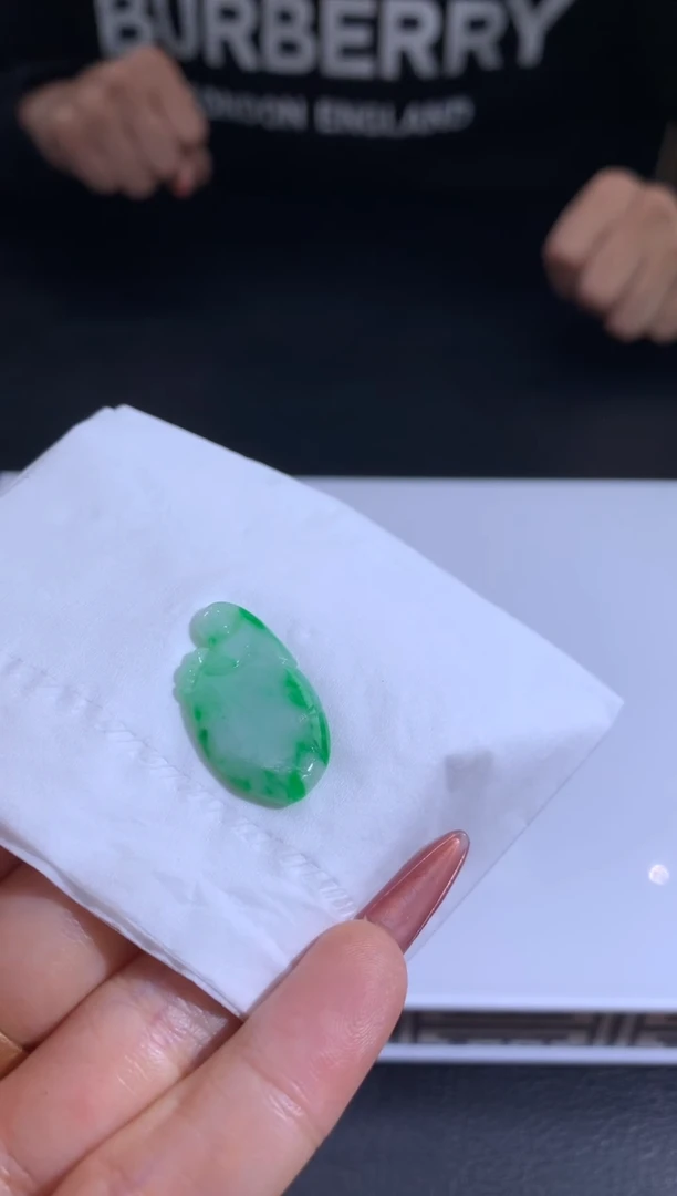 未镶嵌定制翡翠冰*?翡翠