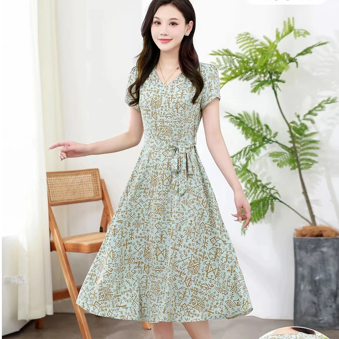 印花夏季修身气质短袖碎花连衣裙裙子收腰减龄优雅女装夏装2501#