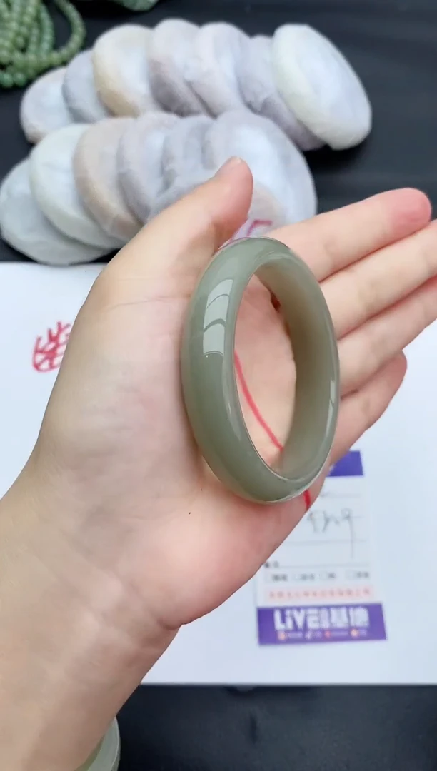 未镶嵌手镯石英质玉52+52/53