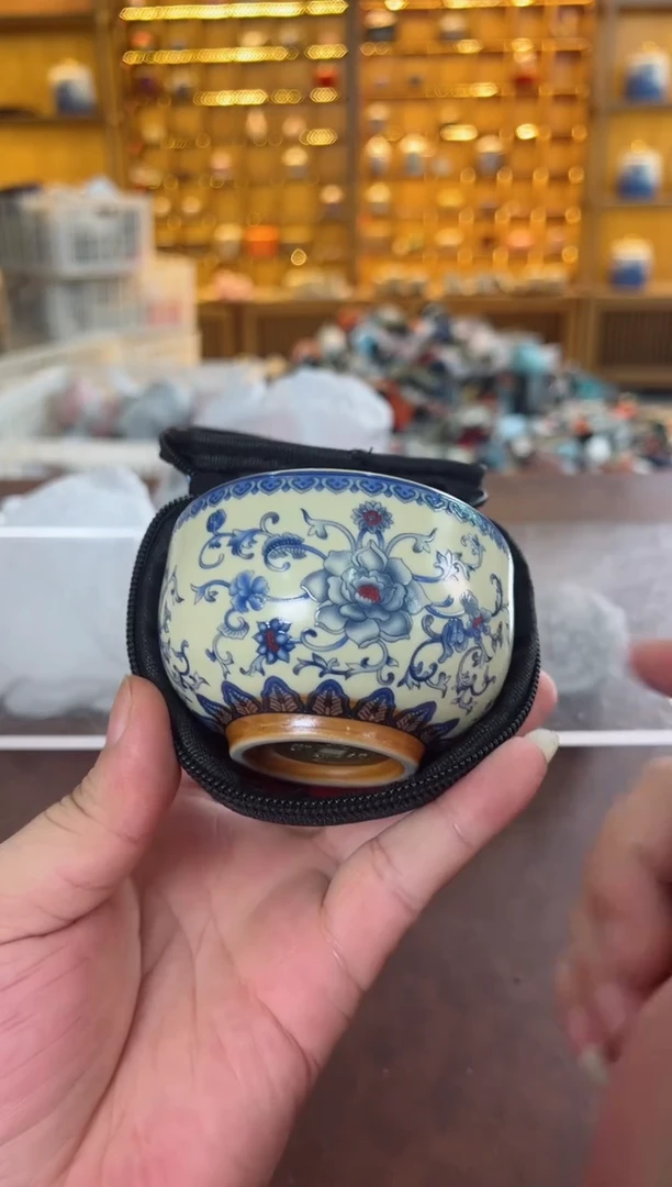 瓷片 青花黄汝铜钱杯带包