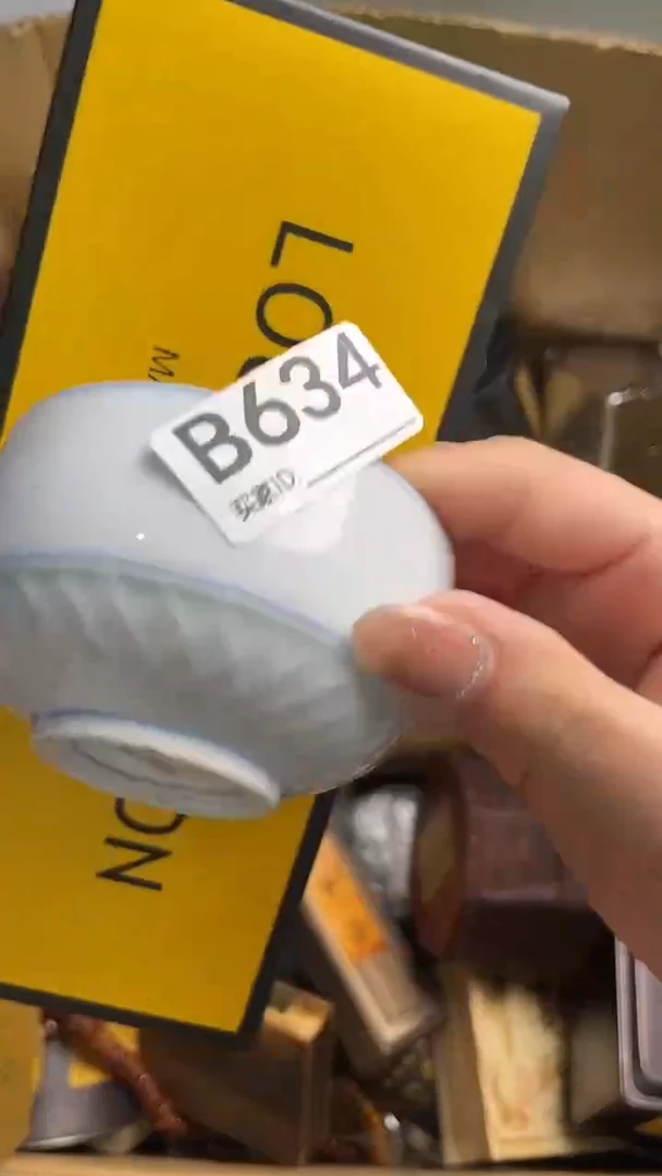 熊****)瓷器瓷器瓷器瓷器B634