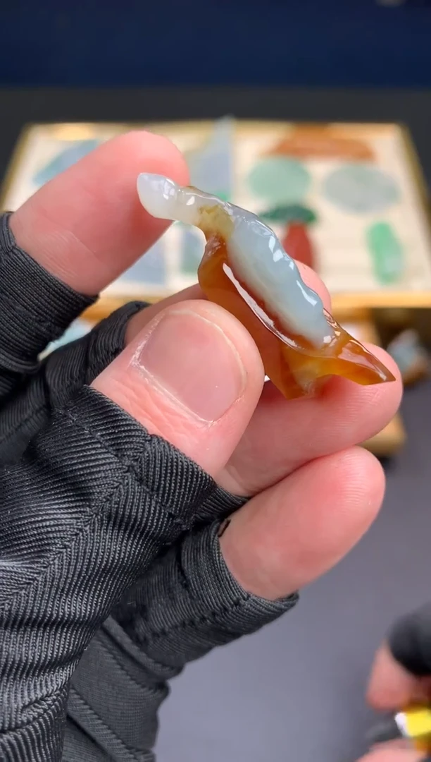 【闪购商品】定制翡翠未镶嵌