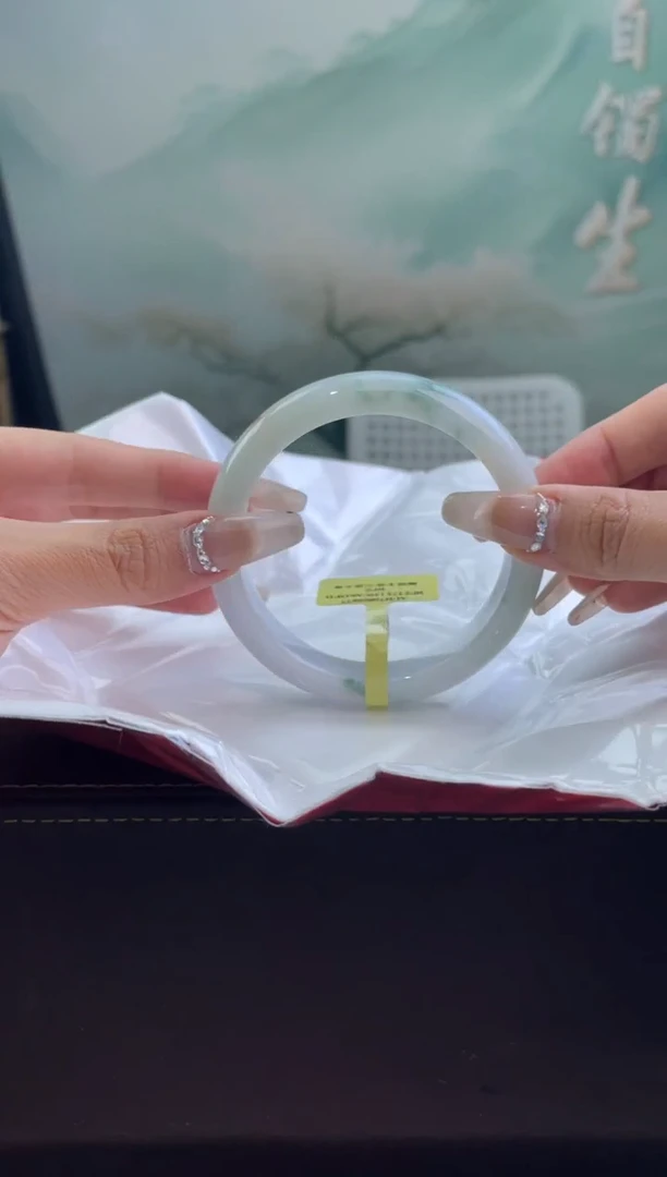 翡翠手镯未镶嵌6翡翠手镯