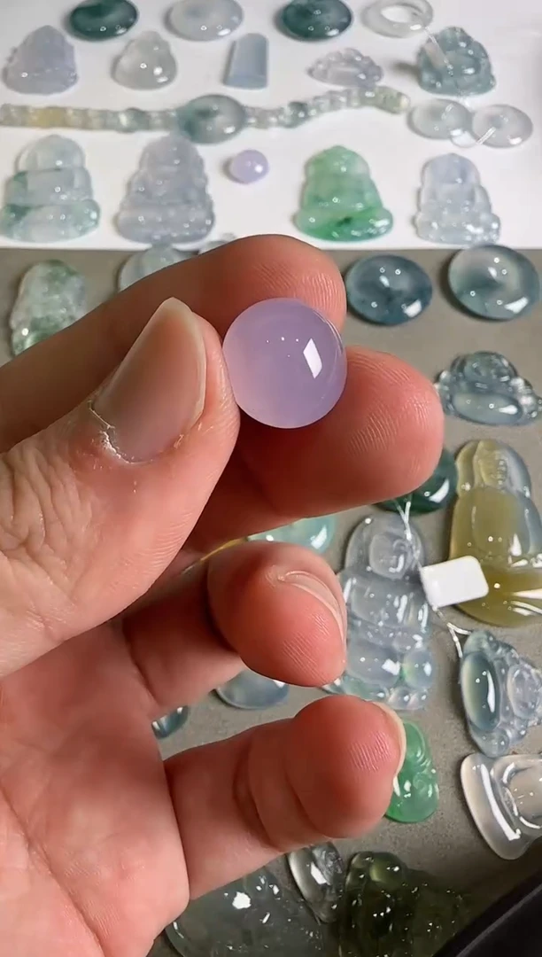 吊坠(不含链)未镶嵌翡翠.