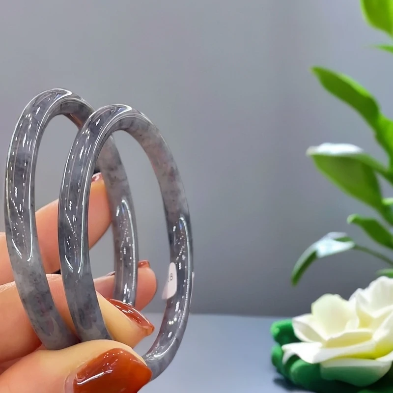 缅甸A货翡翠“ 冰种乌鸡小圈口”手镯