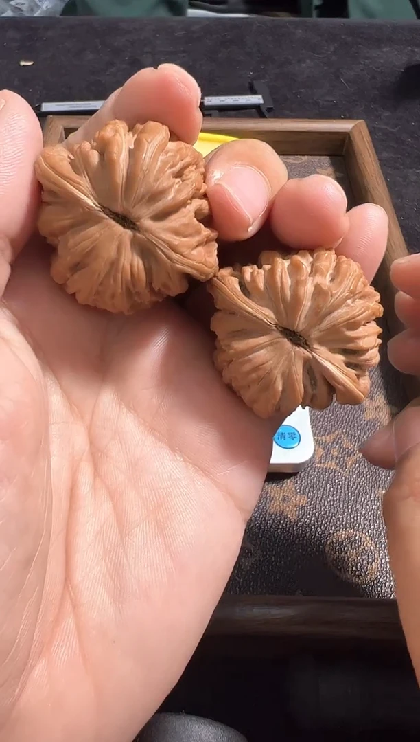 把件核桃41尺全品红皮山西汉高楼