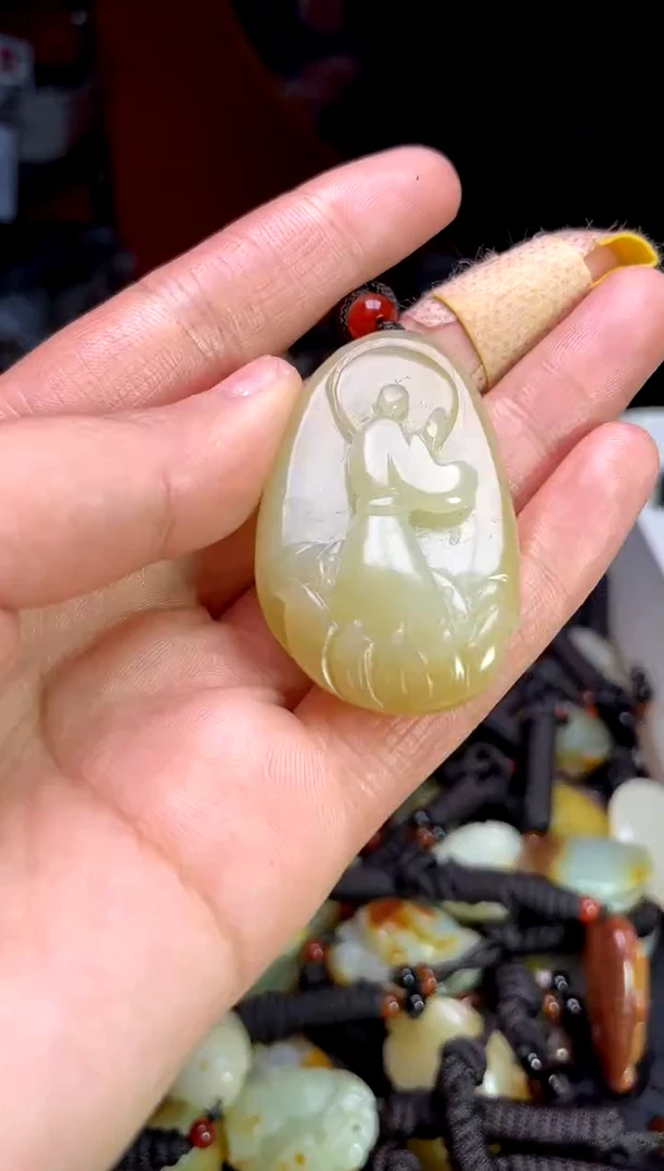 【闪购商品】和田玉颈饰未镶嵌1