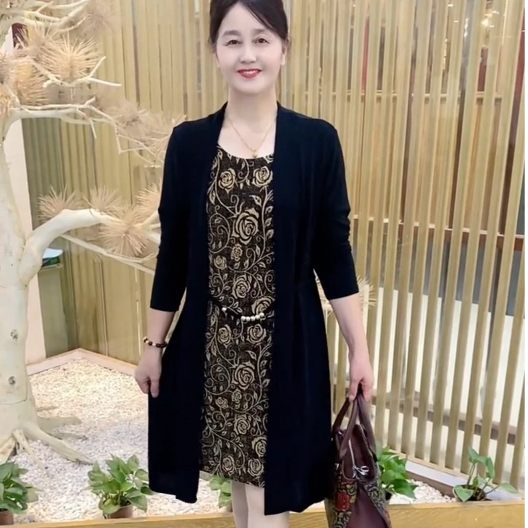 新款妈妈装时尚洋气显瘦气质百搭修身假两件套中长款连衣裙镂空