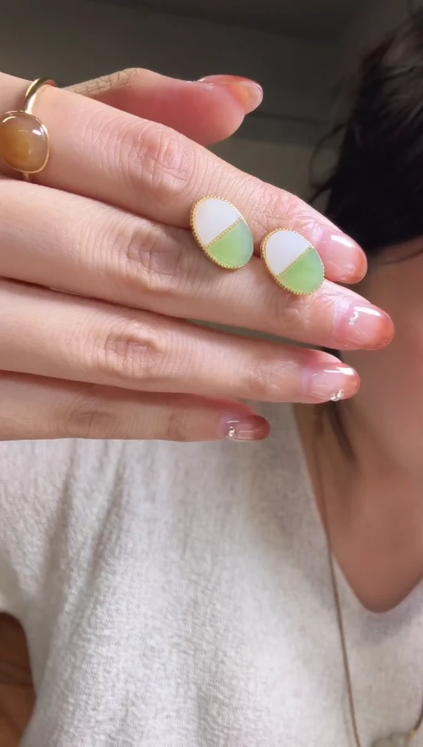 水晶摆件未镶嵌耳钉