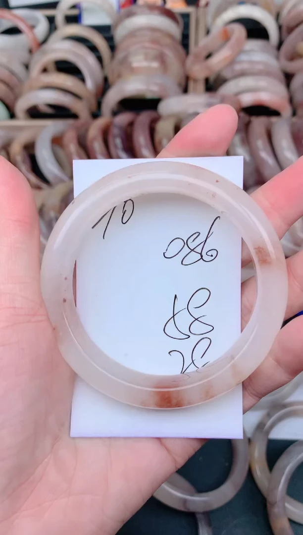 未镶嵌手镯石英质玉086