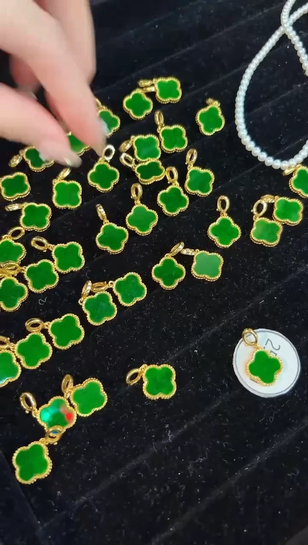 翡翠未镶嵌吊坠(不含链) 四叶草 缅料A货/多样性发货/一件