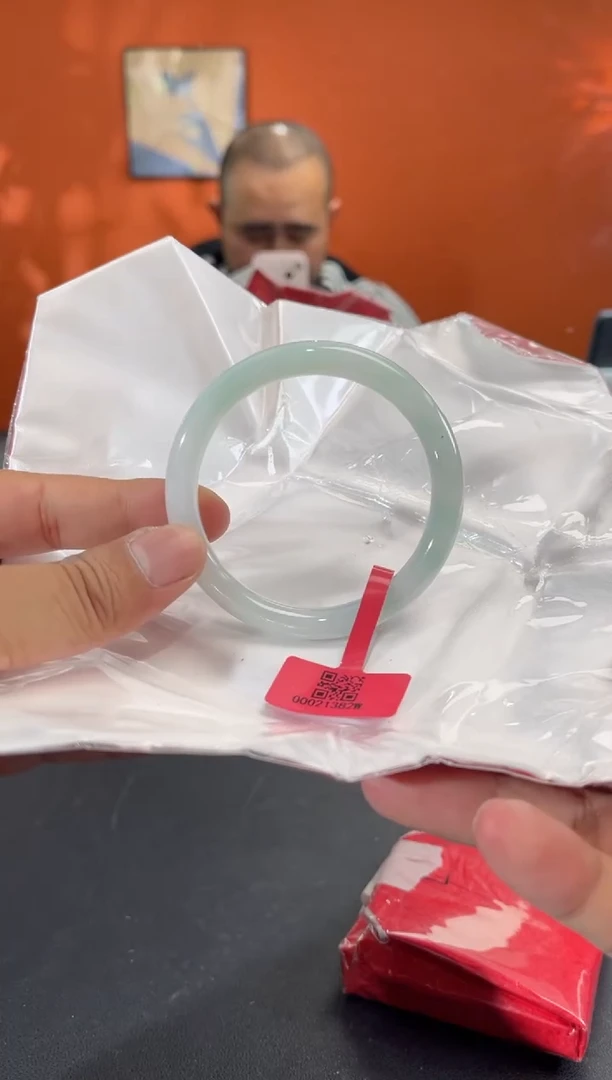 未镶嵌手镯翡翠23        圈口57