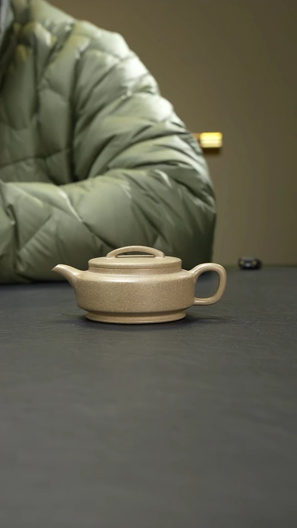 茶壶紫砂周盘松华青段