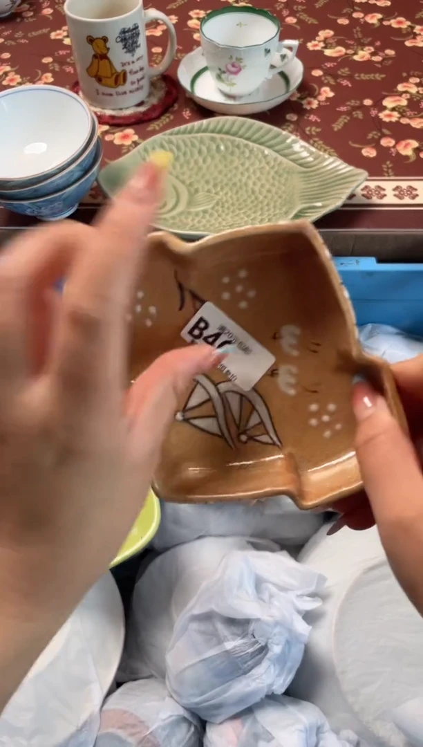 瓷片大*子瓷器瓷器B46
