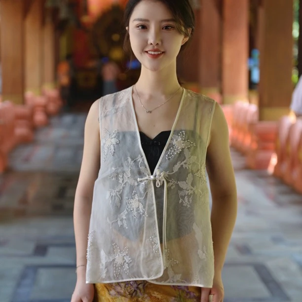 云秀玉美人桑蚕丝重工刺绣珍珠马夹