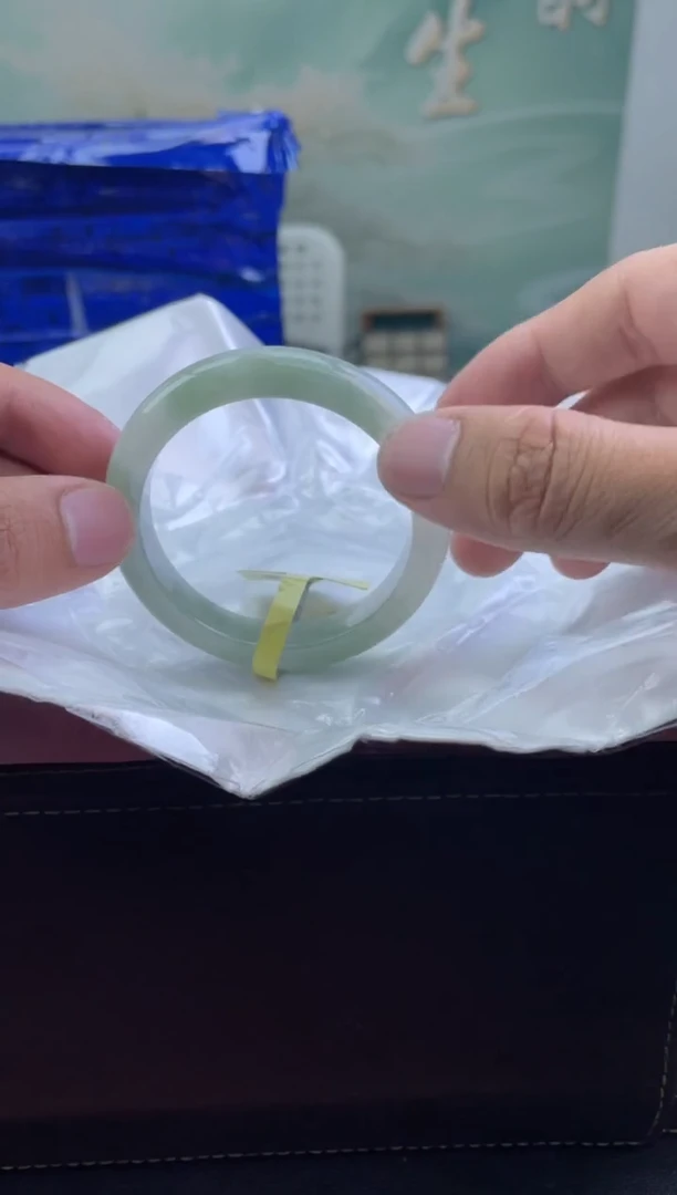 翡翠手镯未镶嵌22