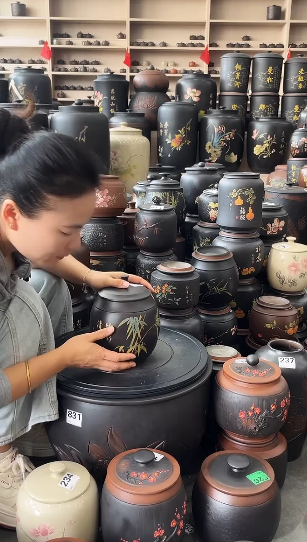 罐完品茶叶罐 彩填  601
